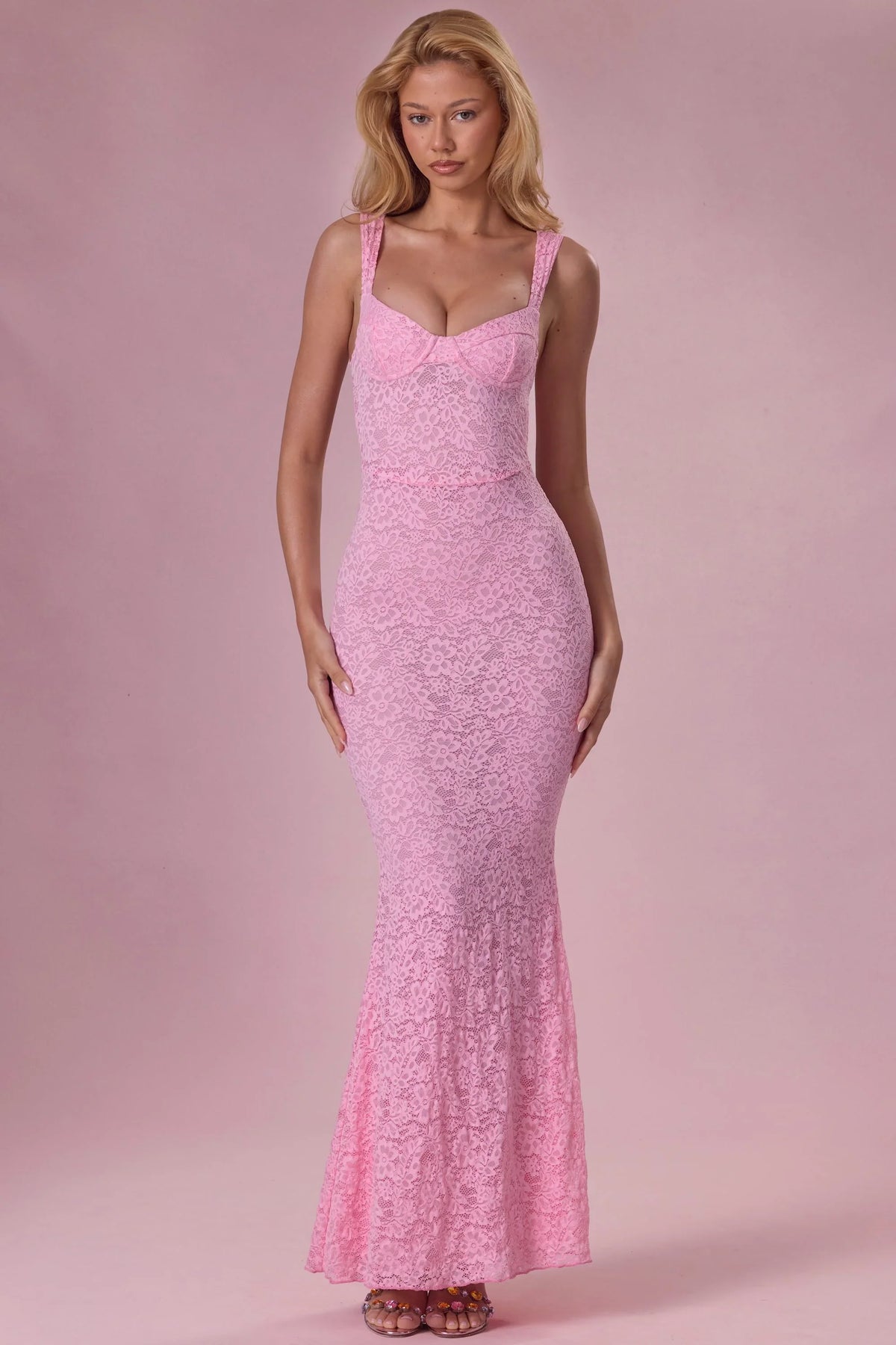 Premium Lace Sweetheart-Neck Gown in Blush Pink